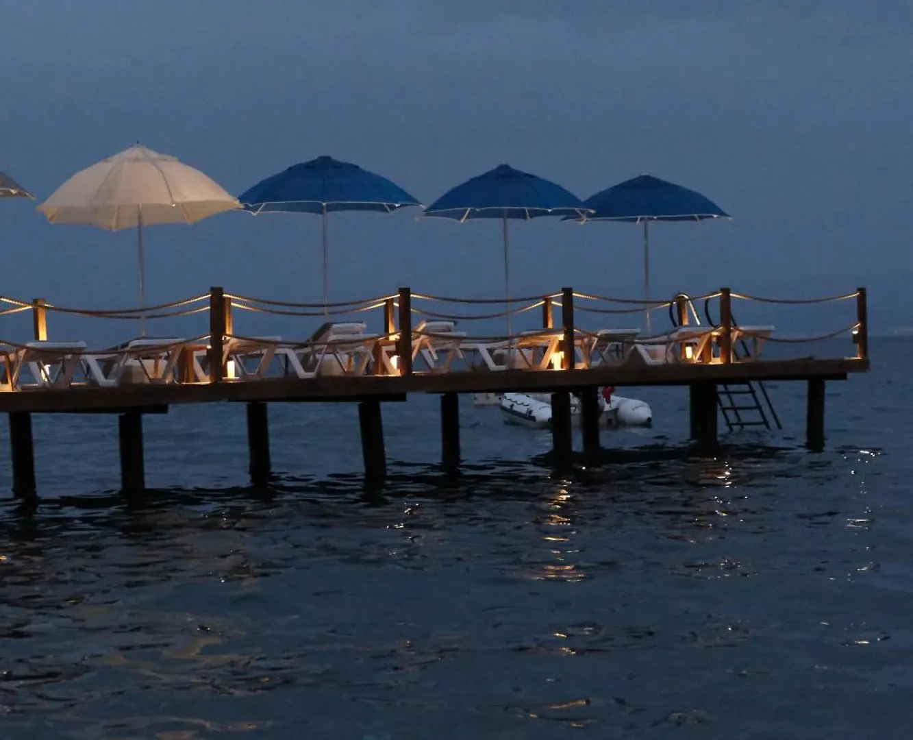 Lopera Beach Hotel Edremit   Edremit (Balikesir)