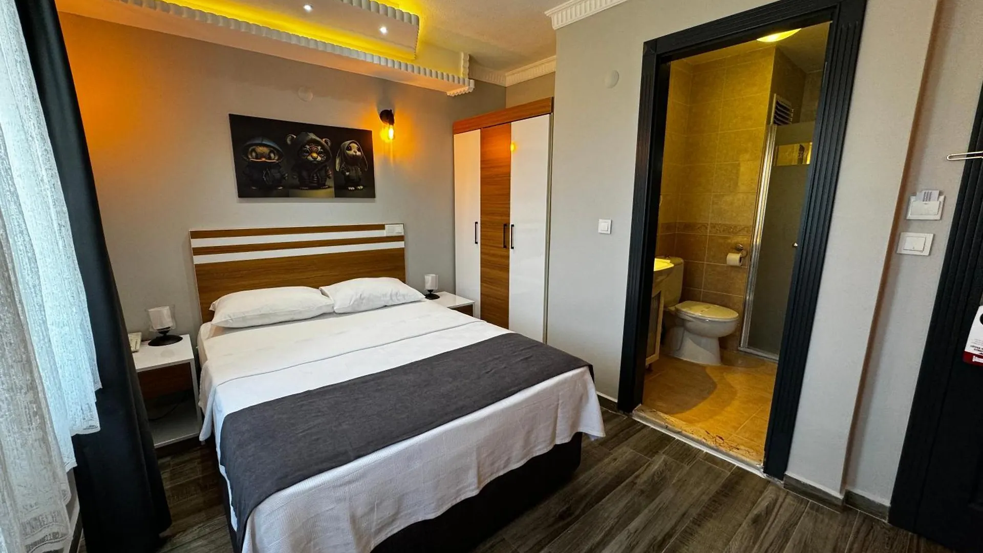 Lopera Beach Hotel Edremit  Turkey