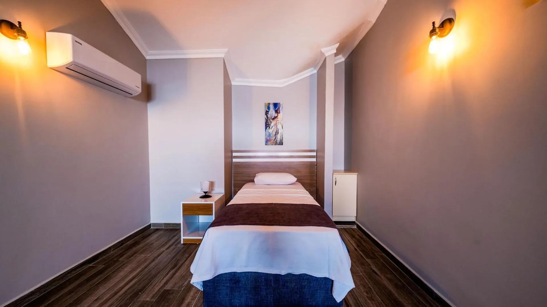 Lopera Beach Hotel Edremit  Turkey